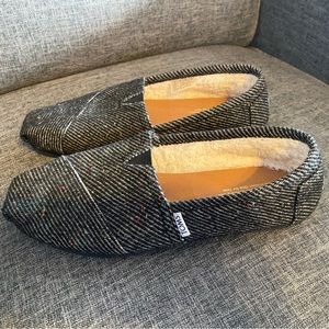 TOMS women’s shoe